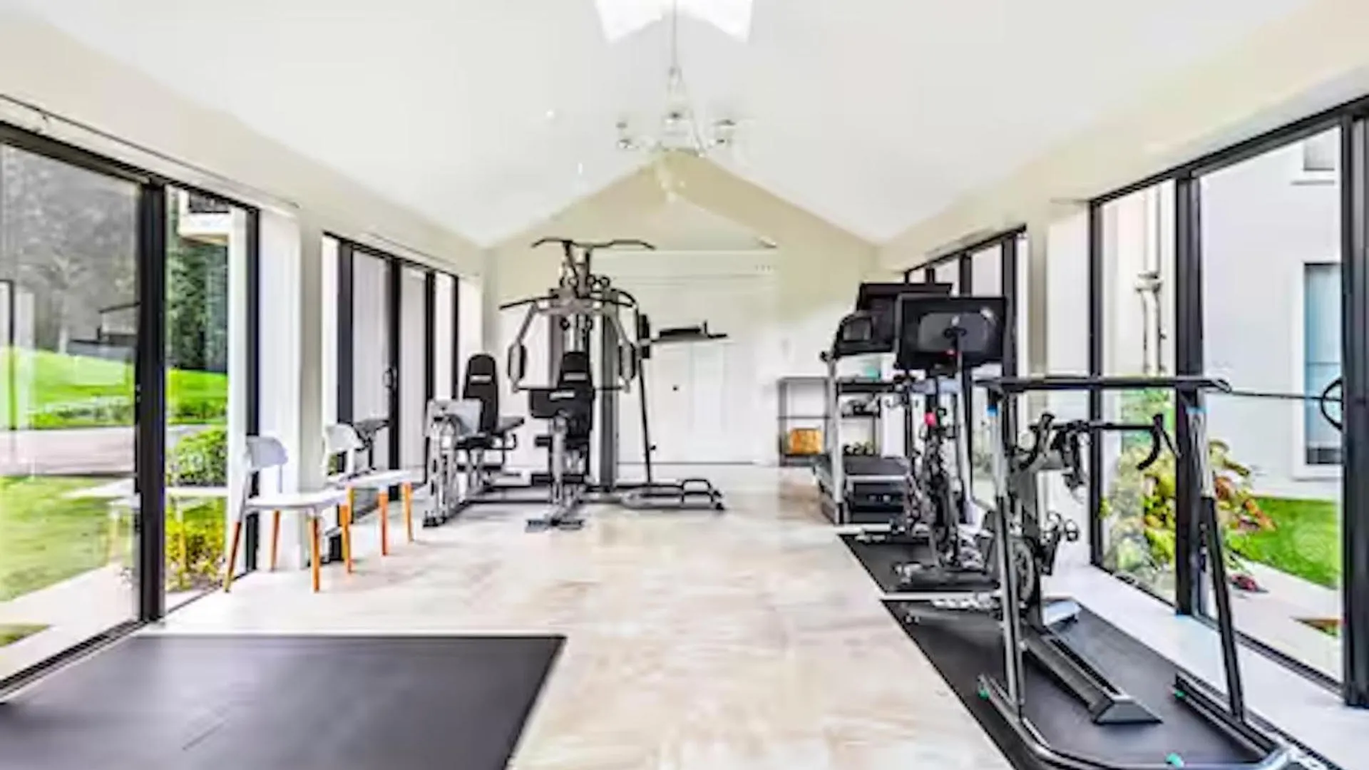 Tatil Evi Maleny Chateau Pool Country Experience, Creek, Gym Balmoral Ridge Avustralya